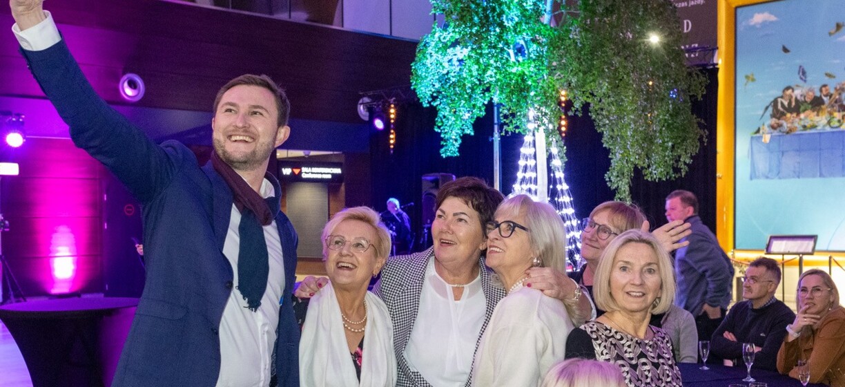 3_9d8826cd3aa29f8383431d14badc3b