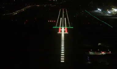Oświetlenie_nawigacyjne_lotnisko_gdansk_walesa_airport2