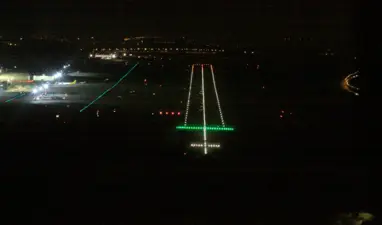 Oświetlenie_nawigacyjne_lotnisko_gdansk_walesa_airport