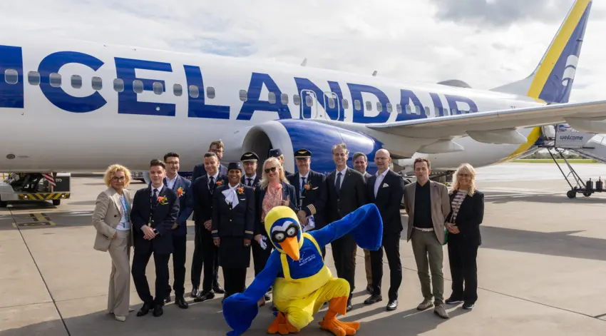 Icelanair1